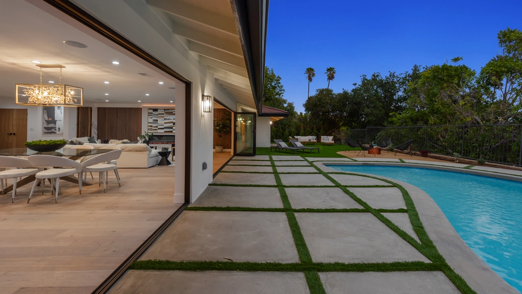 Stunning Hilltop Pool Home Rental