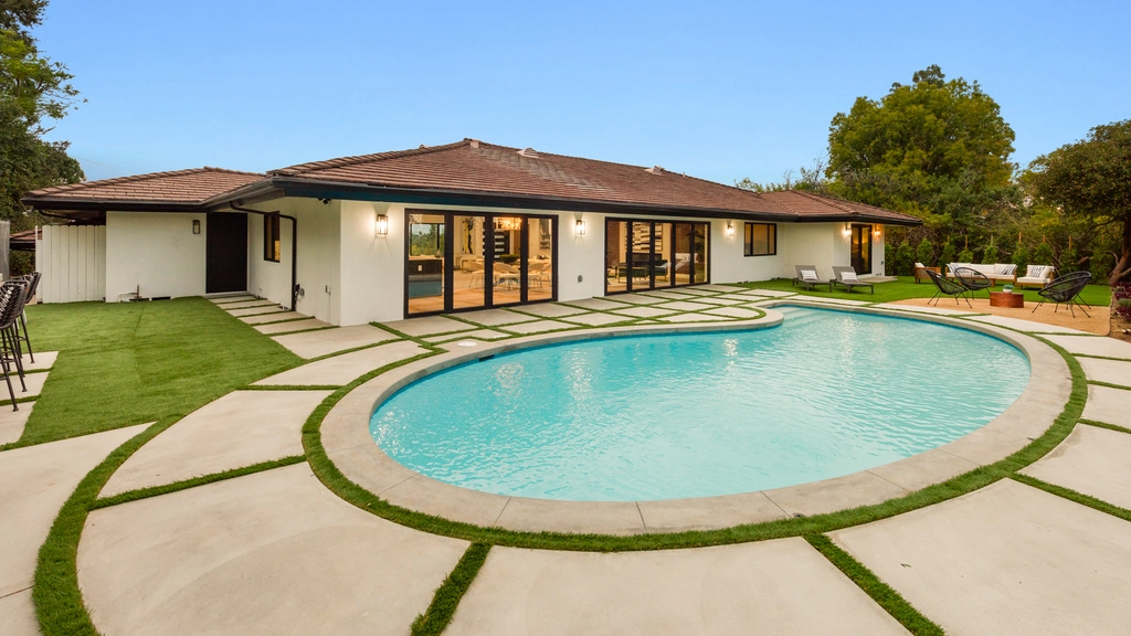 Stunning Hilltop Pool Home Rental