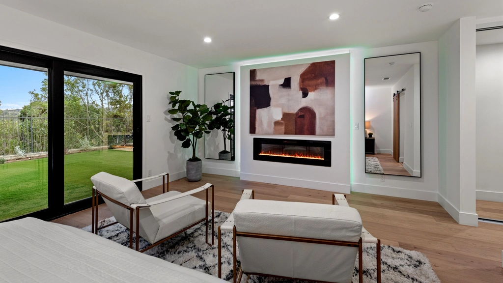 Stunning Hilltop Pool Home Rental