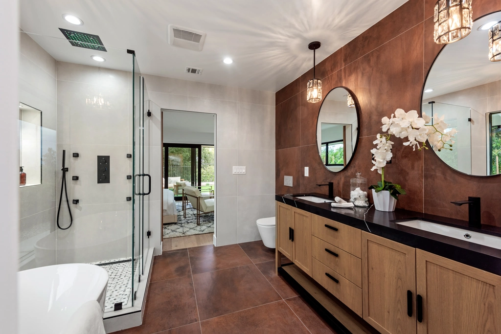 Stunning Hilltop Pool Home Rental