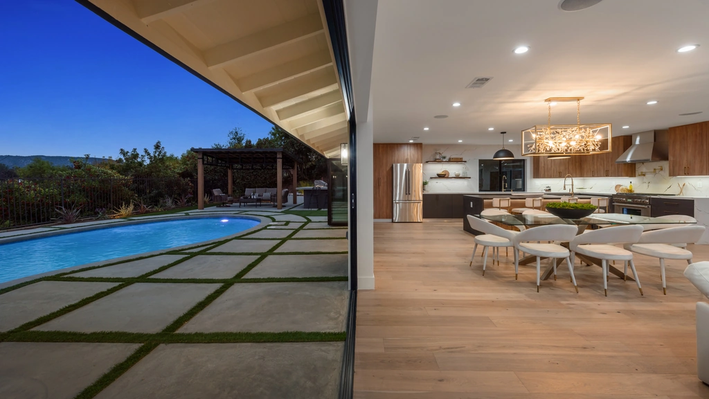 Stunning Hilltop Pool Home Rental