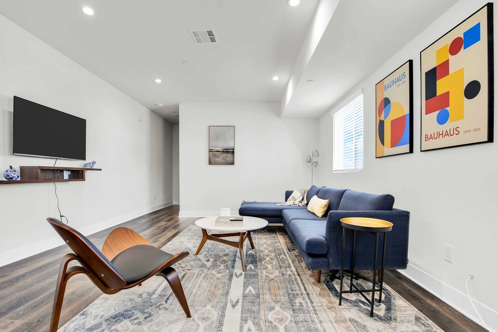 Downtown airbnb
