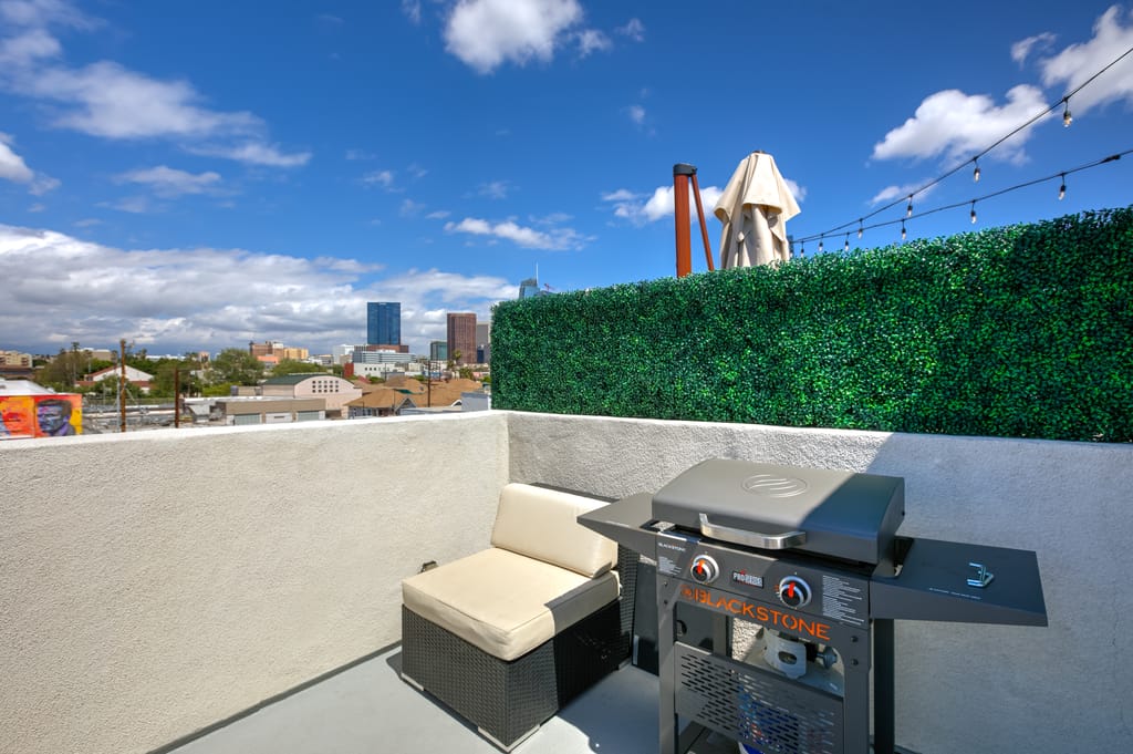 LA Veranda View Hidaway