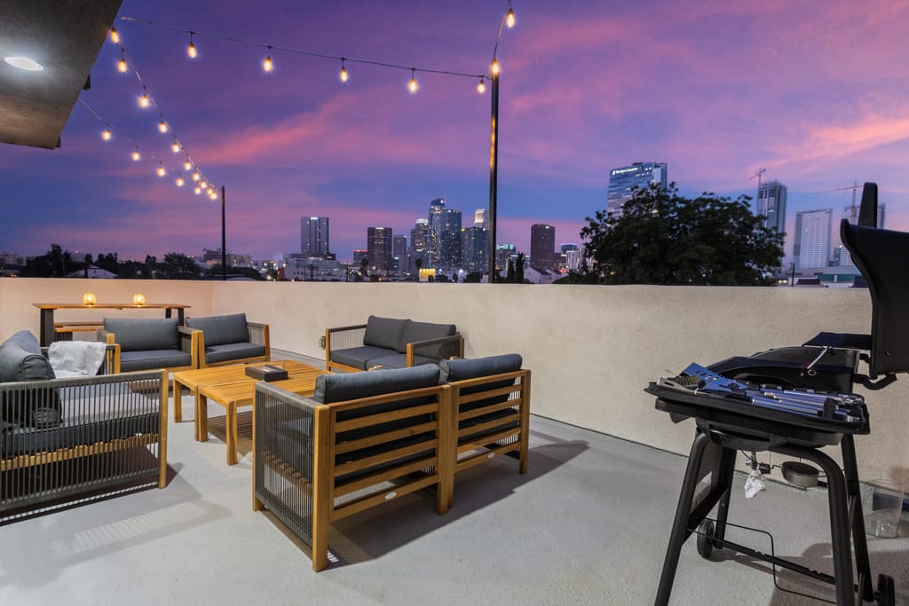 Stylish DTLA Home With Views